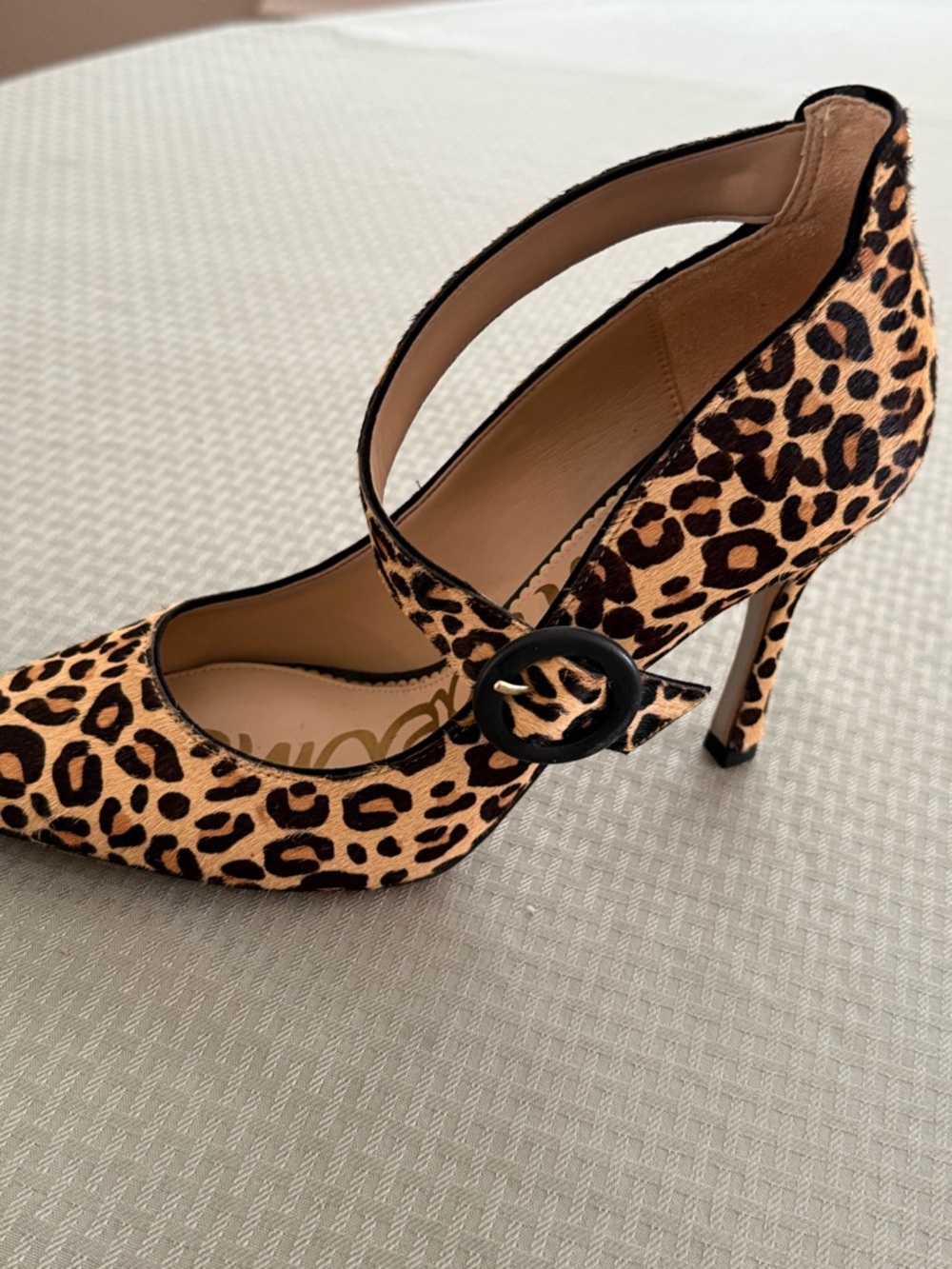 Sam Edelman Leopard Print Pointed Heels. NWOT.  Size 8